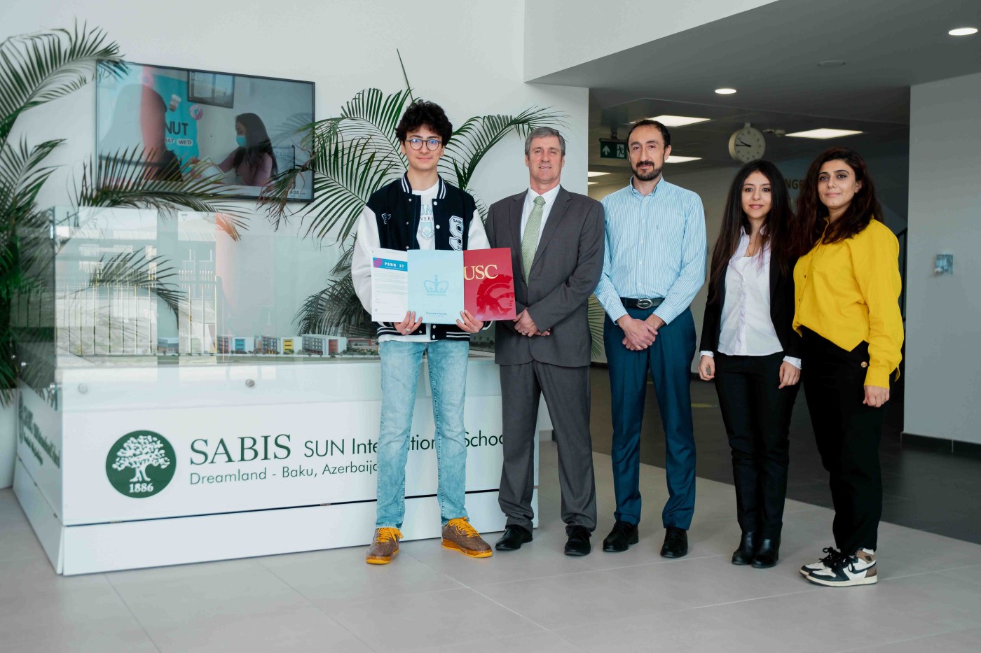SABIS® SUN Beynəlxalq məktəbinin şagirdi ABŞ TOP Universitetlərinə qəbul edildi - FOTOLAR